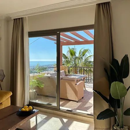 Charming 2 Bed In Quartiers Marbella Apartment Estepona