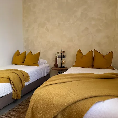 Charming 2 Bed In Quartiers Marbella Apartment