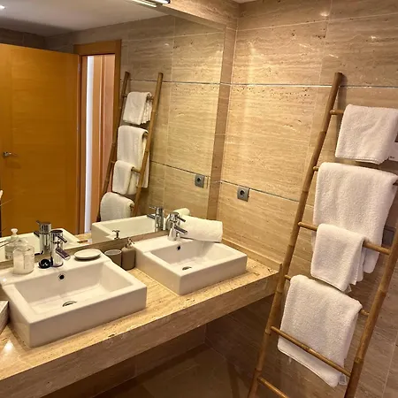 Apartment Charming 2 Bed In Quartiers Marbella *